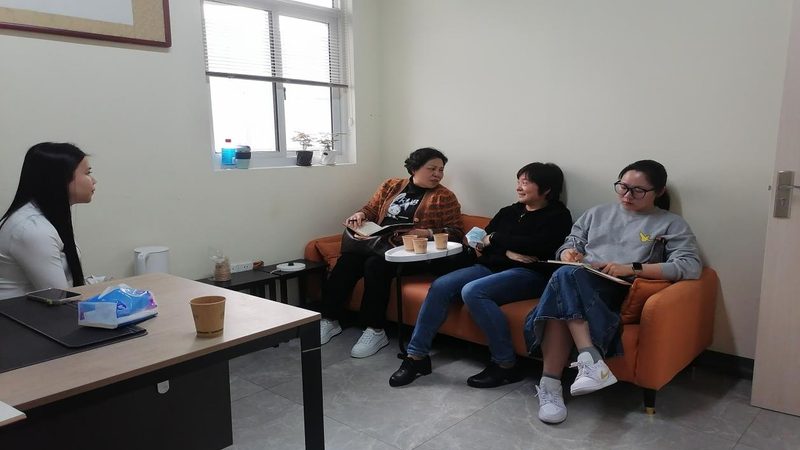 在挑选造价工程师网课时，课程内容是首要考虑的因素。优质的课程内容应涵盖以下方面：