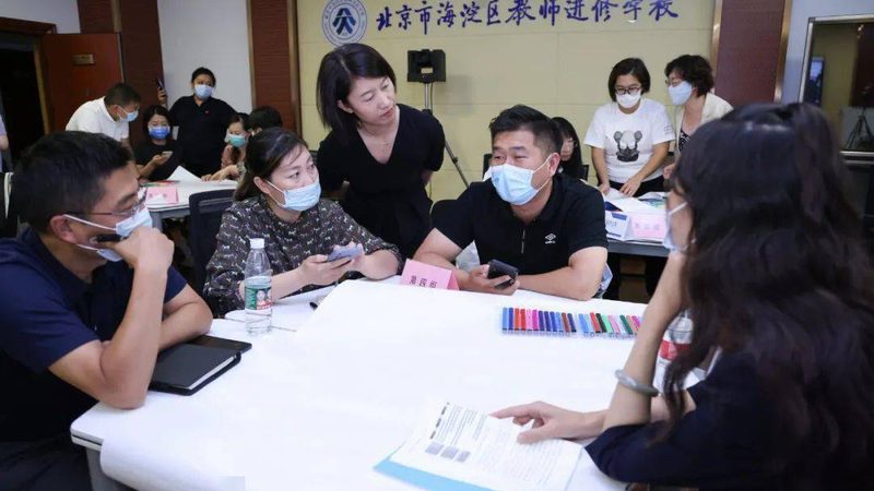 小标题：心理咨询师职业前景分析